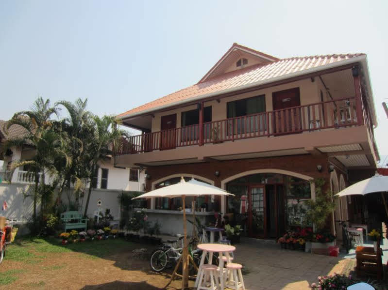 Happy In Pai Hotel Exterior foto