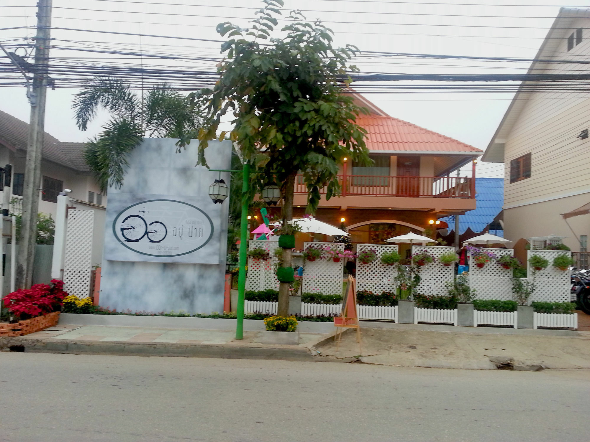 Happy In Pai Hotel Exterior foto